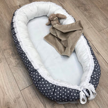 Load image into Gallery viewer, Ungbarnahreiður - Stjörnur Grátt&Hvítt