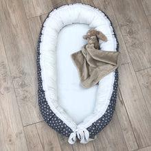 Load image into Gallery viewer, Ungbarnahreiður - Stjörnur Grátt&Hvítt