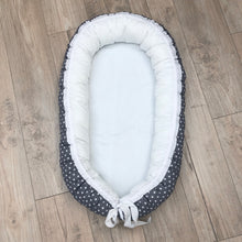 Load image into Gallery viewer, Ungbarnahreiður - Stjörnur Grátt&Hvítt